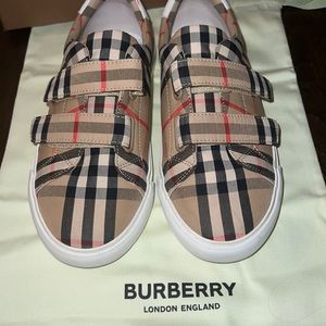Practically New Burberry Youth Canvas Sneakers